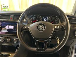 Volkswagen Golf AE67OET