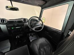 Land Rover Defender 90 GF65NXH