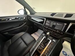 Porsche Macan AJ19VYM