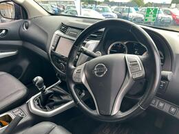 Nissan Navara YH21DDW