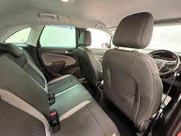 Vauxhall Crossland X AU69DFD