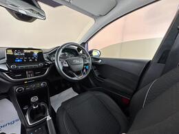 Ford Fiesta YD18PZH