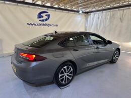 Vauxhall Insignia FM19DVL