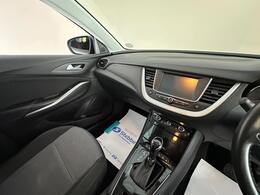 Vauxhall Grandland X SK68DMY