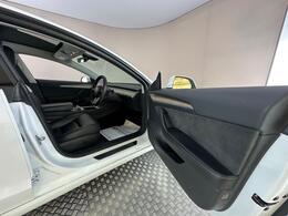 Tesla Model 3 AF72WBK