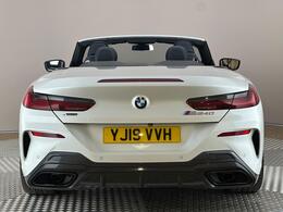 BMW 8 Series YJ19VVH