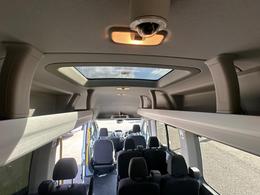Ford Transit YP68UVJ
