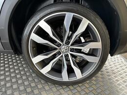 Volkswagen T-Roc VO69HNL