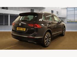 Volkswagen Tiguan KW69VUB
