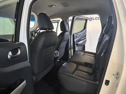 Nissan Navara DN67XNW