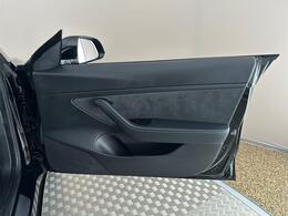 Tesla Model 3 BN20DXH