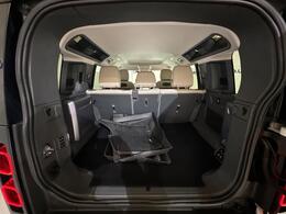 Land Rover Defender 110 OY20YDU