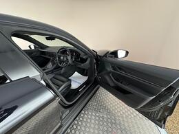 Porsche Taycan YX73ZWJ