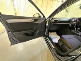 SEAT Leon PX70XZD