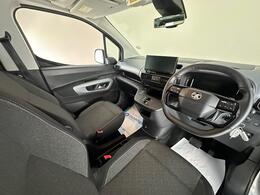 Vauxhall Combo Life Electric CF74XDA