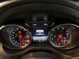 Mercedes-Benz GLA LR69ZXJ