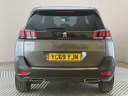 Peugeot 5008 YC69YJN