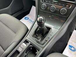 Volkswagen Golf VE69NKS