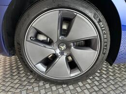 Tesla Model 3 BD72XBZ