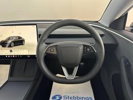 Tesla Model 3 LB74UKP