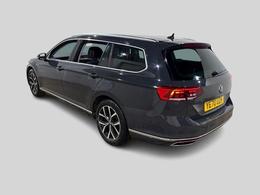 Volkswagen Passat YE70UZH