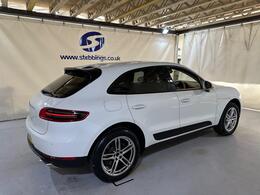 Porsche Macan AR16AEY