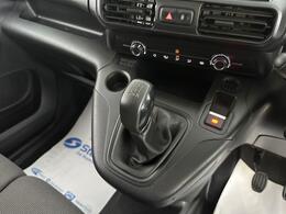 Peugeot Partner SH21EWT