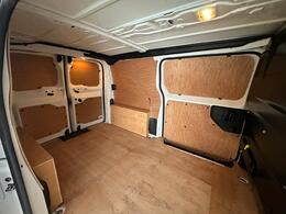 Vauxhall Vivaro MJ69FPE