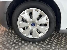 Ford Transit Connect YJ18YCY