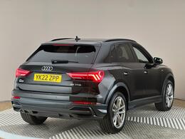 Audi Q3 YK22ZPP