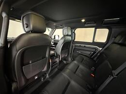 Land Rover Defender 110 FH71KKZ