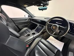 Porsche Taycan YY72RZZ