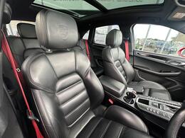 Porsche Macan DA67LYY
