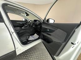 Peugeot 3008 YB72LHJ