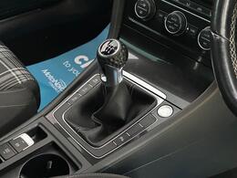 Volkswagen Golf DT66RVJ
