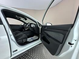 Volkswagen Golf VU22JYZ