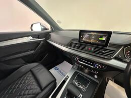 Audi SQ5 AE19UUX