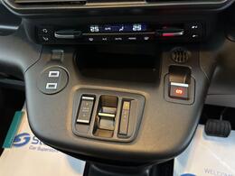 Vauxhall Combo Life Electric CF74XDA