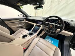 Porsche Taycan YM21OFZ
