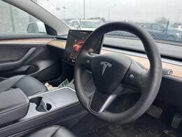 Tesla Model 3 AF72VHJ