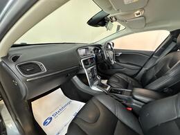 Volvo V40 KX68YTE