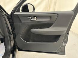 Volvo XC40 YT22VKE