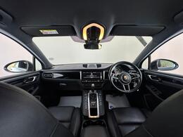 Porsche Macan AJ19VYM