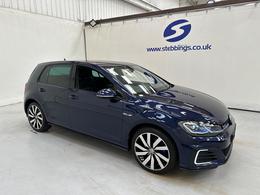 Volkswagen Golf FA18XRE