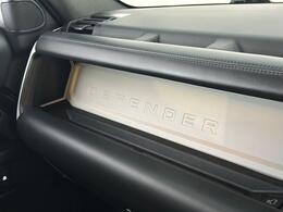 Land Rover Defender 90 GX74TZE