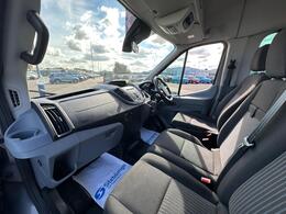 Ford Transit GX15RHU