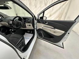 Renault Captur EK69YKP