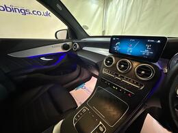 Mercedes-Benz GLC SN22UBK
