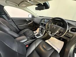 Volvo V40 KX68YTE