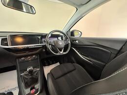 Vauxhall Grandland HJ23RYG